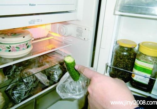 新鲜蔬菜放冰箱冷藏好吗『新鲜蔬菜放冰箱可以放多久』 